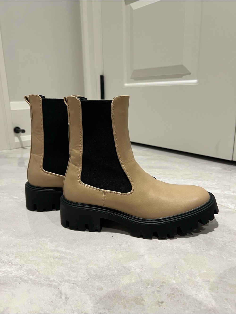 Chunky Chelsea Boots in Tan with Black Elastic Panels